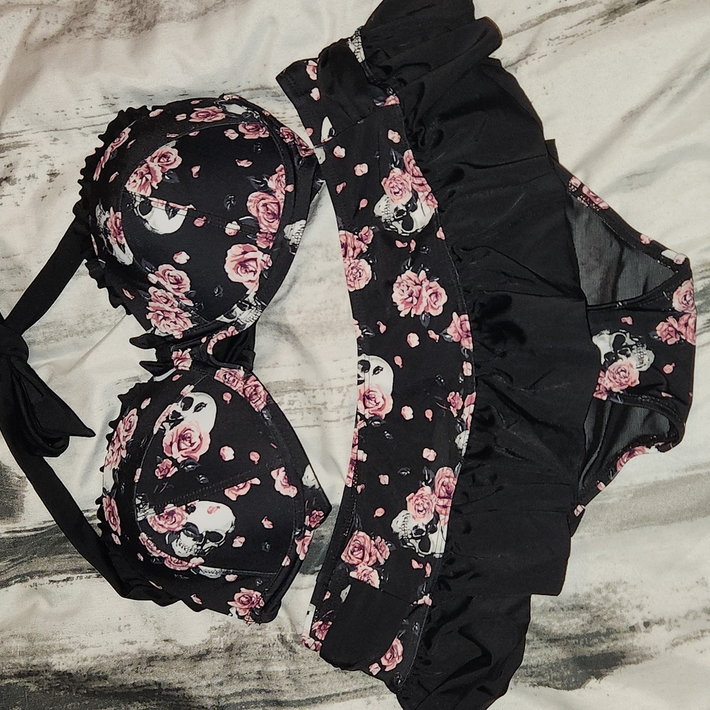 Skull/PolkaDot Swim Set